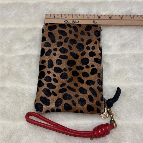 ✨Clare V Leopard Calf Hair Pouch Wristlet w/ Red Leather Strap OS✨ - Picture 12 of 12